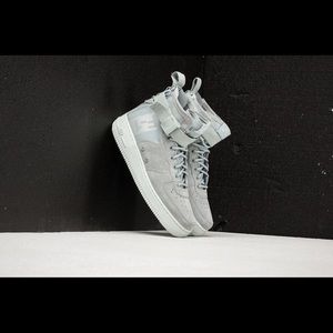 🔥 Nike Women's Sf Air Force 1 Mid W Light Pumice